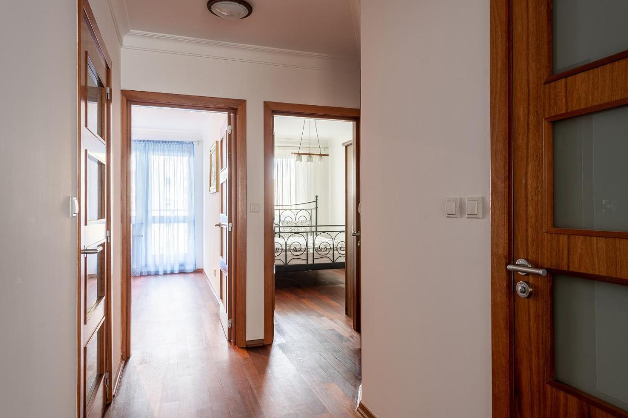Bukowinska 12 Prywatne Mieszkanie 80M2 Z Dwiema Sypialniami I Balkonem 2X Bezplatne Miejsca Parkingowe Samodzielne Zameldowanie! Private Garage! Self Check-In System! Varsóvia Exterior foto